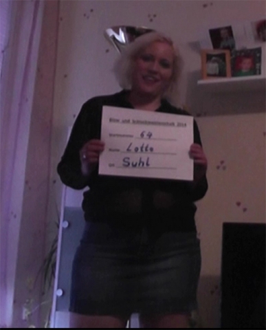 Lotta aus Suhl das naechste Girl bei den Blow und Schluckmeisterschaften